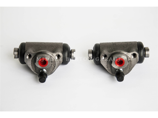 REAR WHEEL CYLINDER 500F/L/600D bef '65